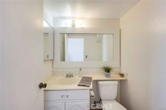 Foto del edificio - 5581 Crescent Ave