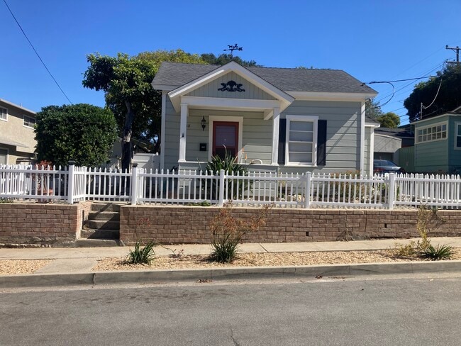 Foto del edificio - 1518 Carmel St