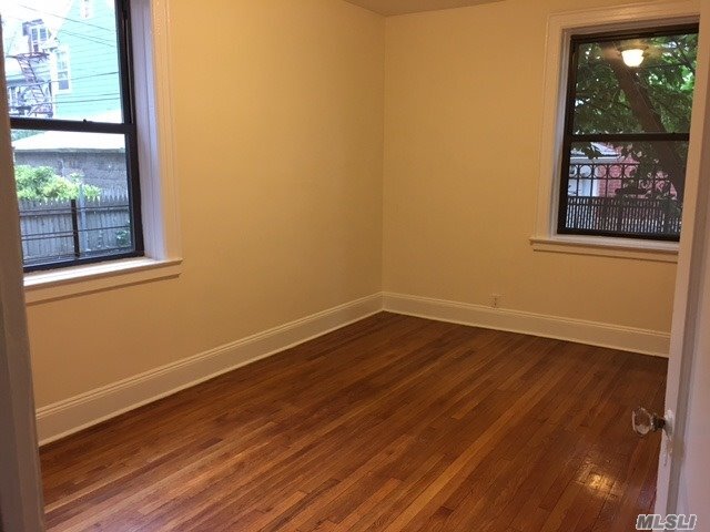 Foto del edificio - 85-55-85118 118th St