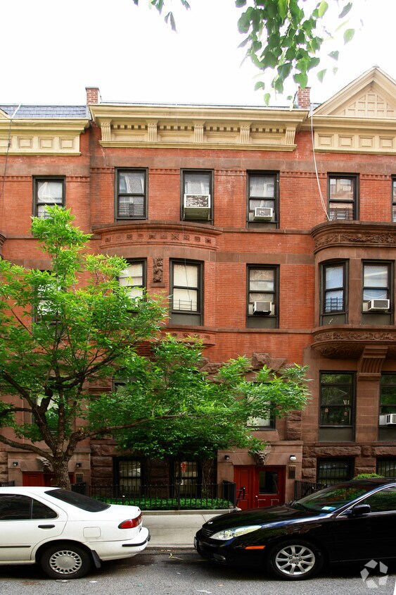 Building Photo - 131 W 93rd St