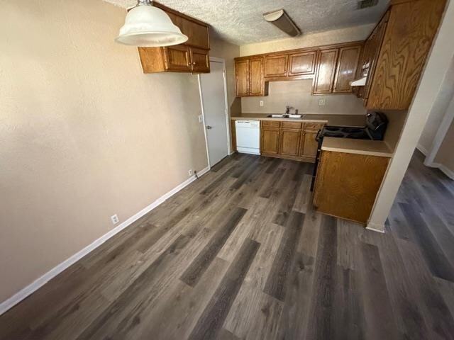 Foto del edificio - 702 Viewcrest Dr