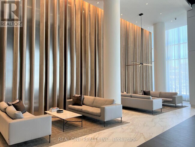 Photo du bâtiment - 3900 Confederation Pkwy