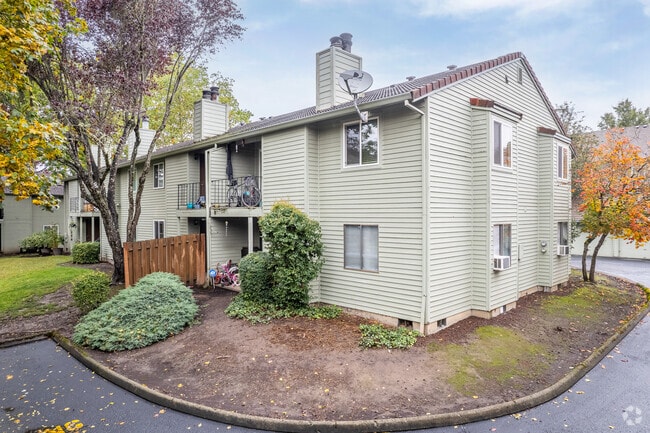 Exterior - Pine Grove Condominiums