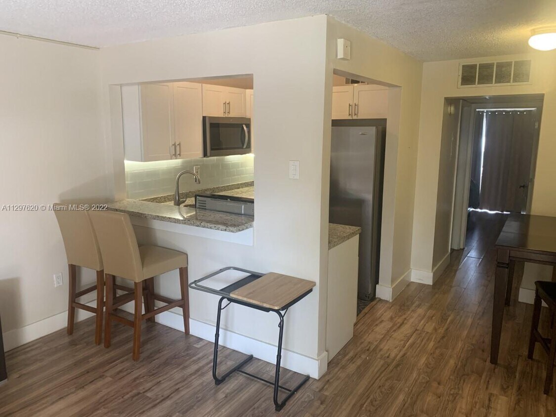 75 NE 202nd Terrace Unit P18, Miami Gardens, FL 33179 Condo for Rent