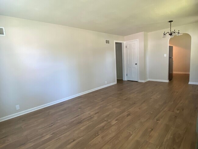Foto del edificio - 3777 N St