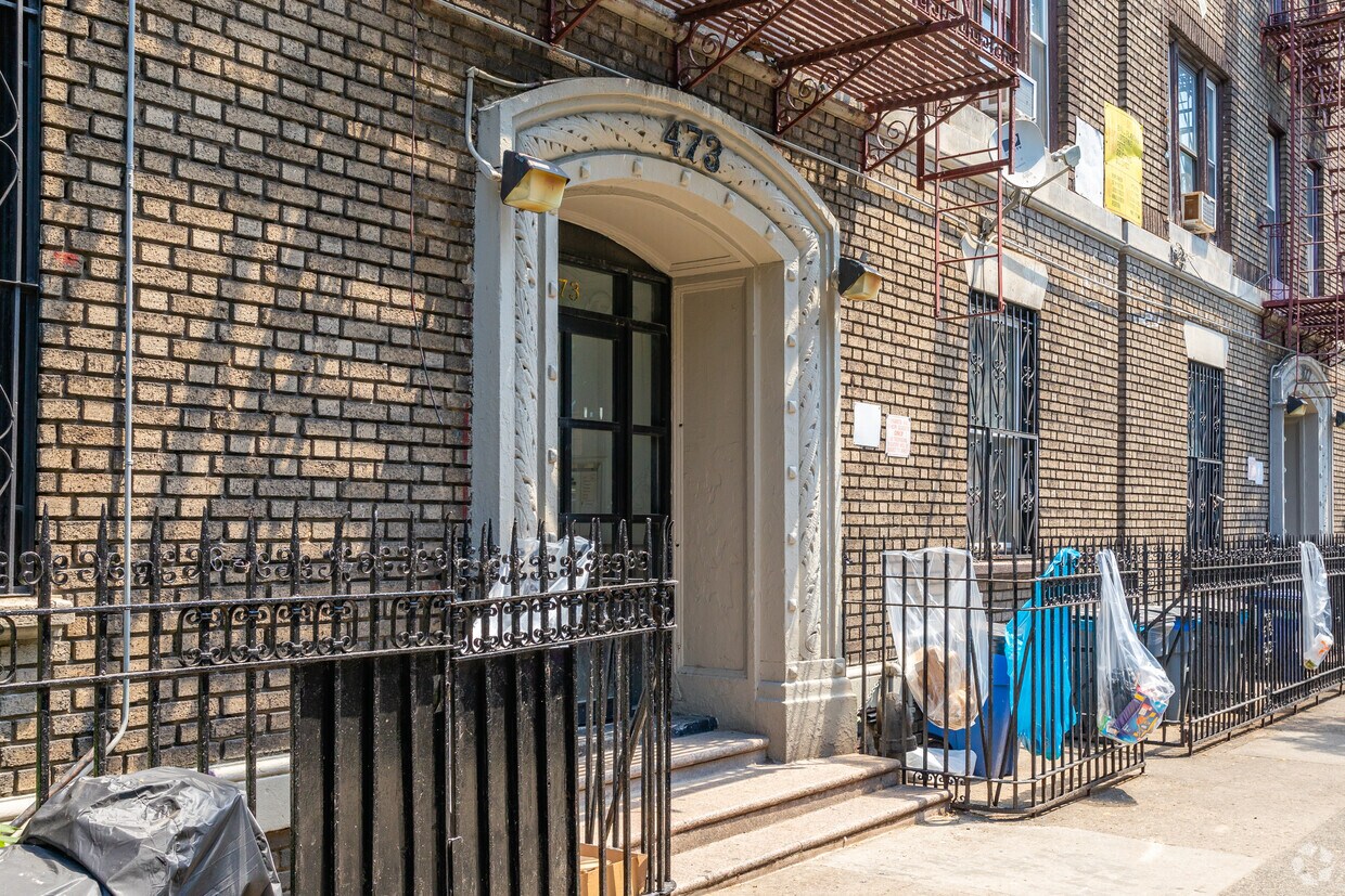 Foto del edificio - 473 Saint Johns Pl