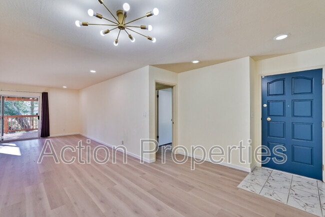 Foto del edificio - 3322 Shasta Dr