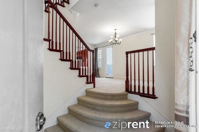 Building Photo - 3 br, 2.5 bath House - 1644 Salamoni Court...