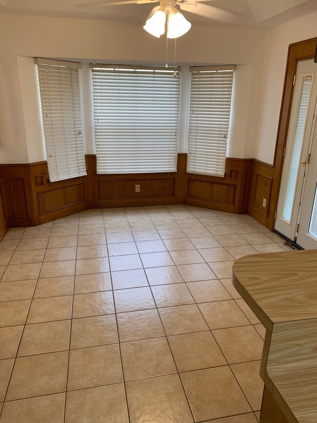 Foto del edificio - 2310 Hackberry Ave