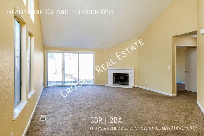 Foto del edificio - $1500 Move in Special Credit- Spacious hom...