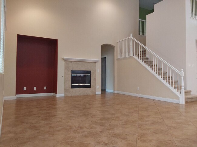 Foto del edificio - Beautiful Home in Gated Community in North...