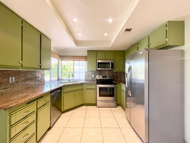 Foto del edificio - AVAILABLE NOW! 3 Bedroom 2 Bathroom Single...