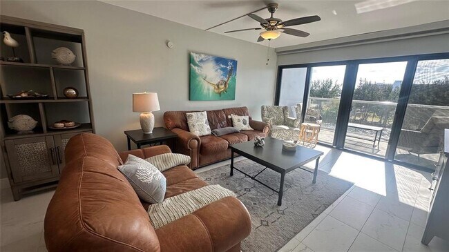 Foto del edificio - 1401 N Riverside Dr