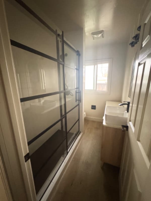 Building Photo - 708 Burke Ave