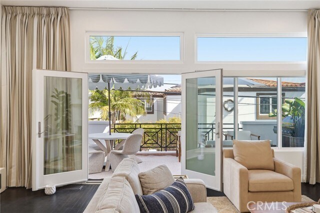 Foto del edificio - 720 Manhattan Beach Blvd