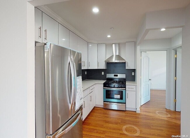 Foto del edificio - 3031 Brighton 5th St