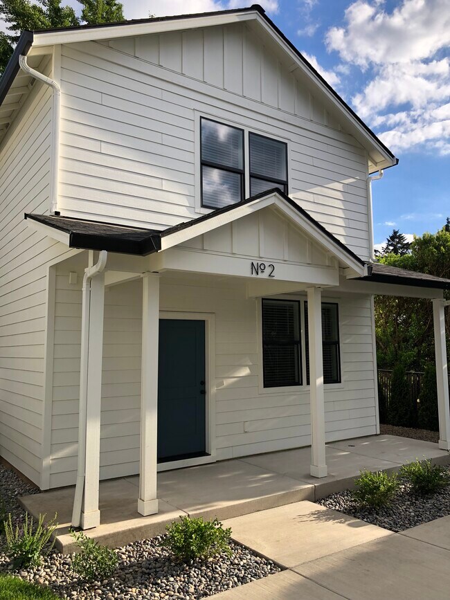 Building Photo - 10271 SE 40th Ave