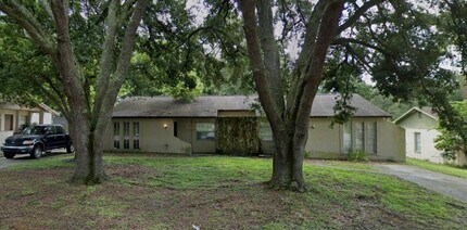 Building Photo - 11601 Valencia Dr