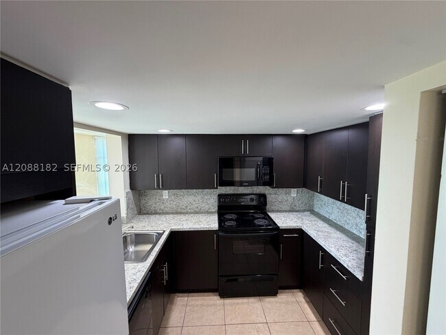 Foto del edificio - 11780 SW 18th St