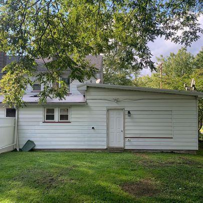 Building Photo - 2057 S Delaware Dr