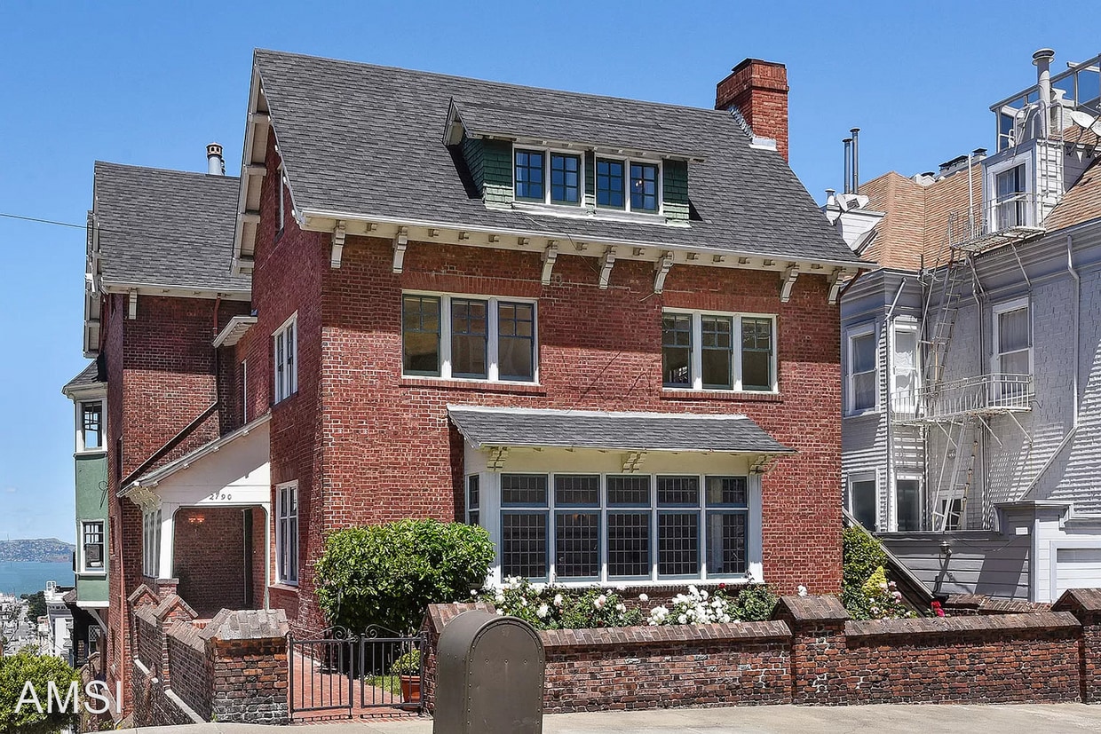 Primary Photo - 7 br, 8 bath House - 2190 Vallejo Street