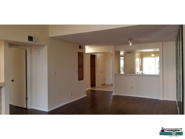 Building Photo - 11018 N 27th Ave