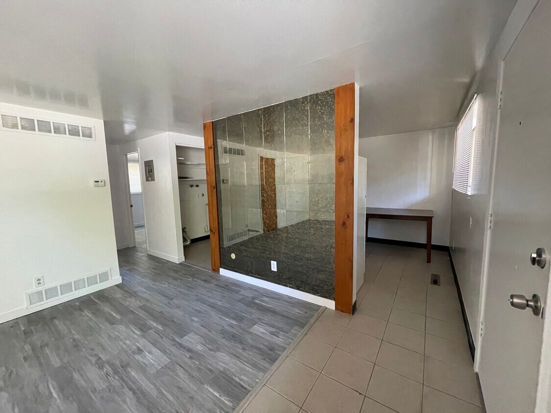 829 E Stratford Ave Unit 1, Salt Lake City, UT 84106 Apartments in Salt Lake City, UT