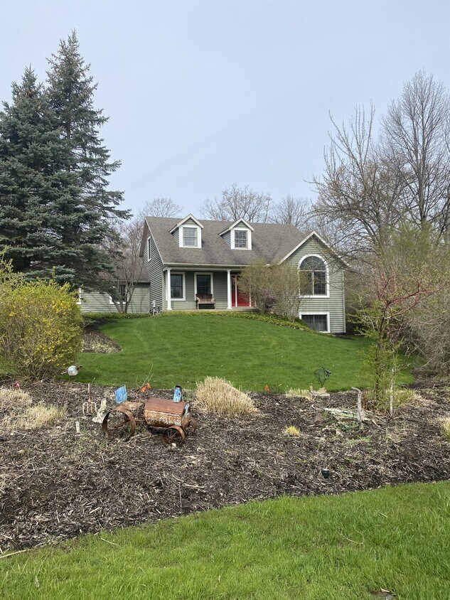 Primary Photo - 737 Wilderness Ridge Dr