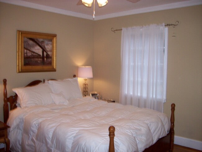 Photo - Cleveland Park - University Ridge Condo- 2 Bedroom 1 Bath