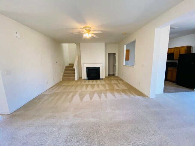 Foto del edificio - 7408 Loyalist St