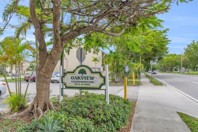 Foto del edificio - 9131 Fontainebleau Blvd