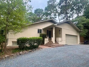 Building Photo - 5 Live Oak Ln