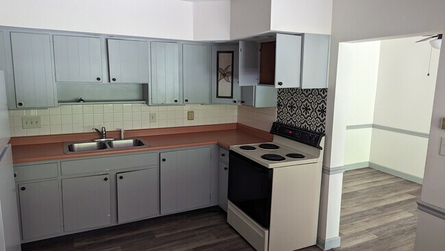 Foto del edificio - 907 Colegate Dr