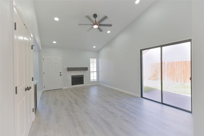 Building Photo - 20235 Blue Juniper Dr