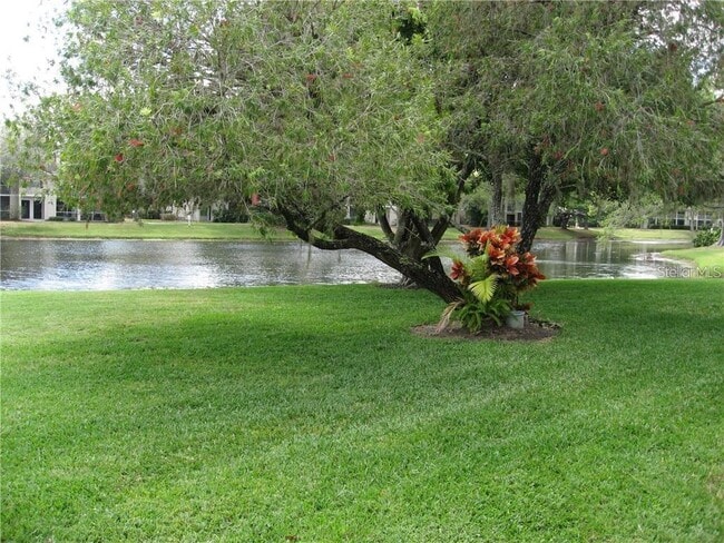 Foto del edificio - 5644 Gardens Dr