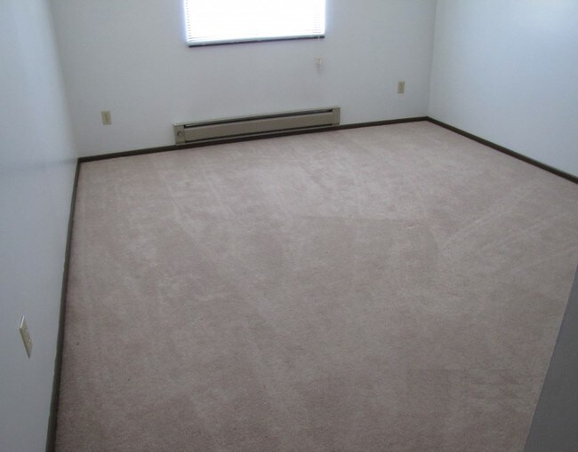 Interior Photo - 117-129 Harbet Ave NW