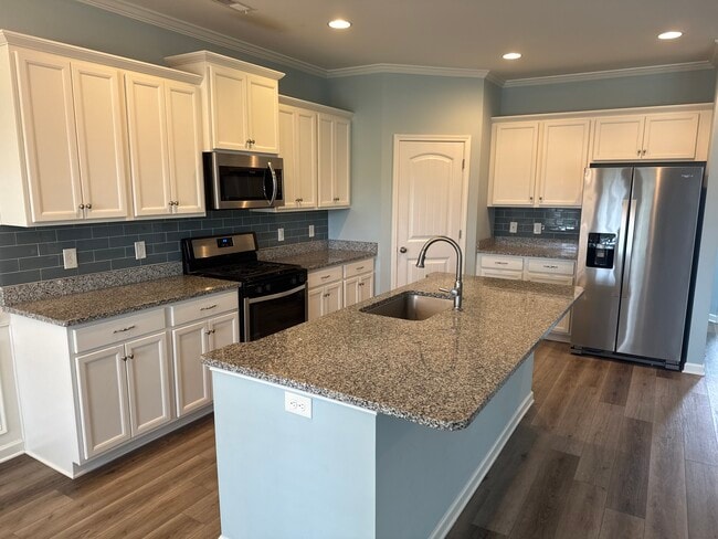 Building Photo - 78 Violetear Rdg