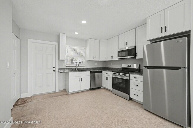 Building Photo - 2700 S Hwy A1A