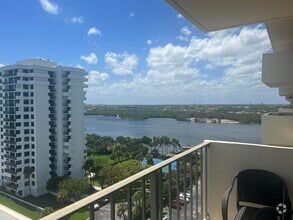 Building Photo - 2121 N Ocean Blvd
