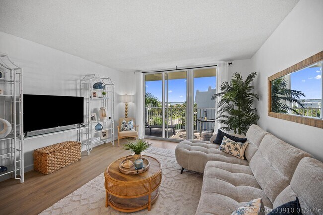 Building Photo - 3540 S Ocean Blvd