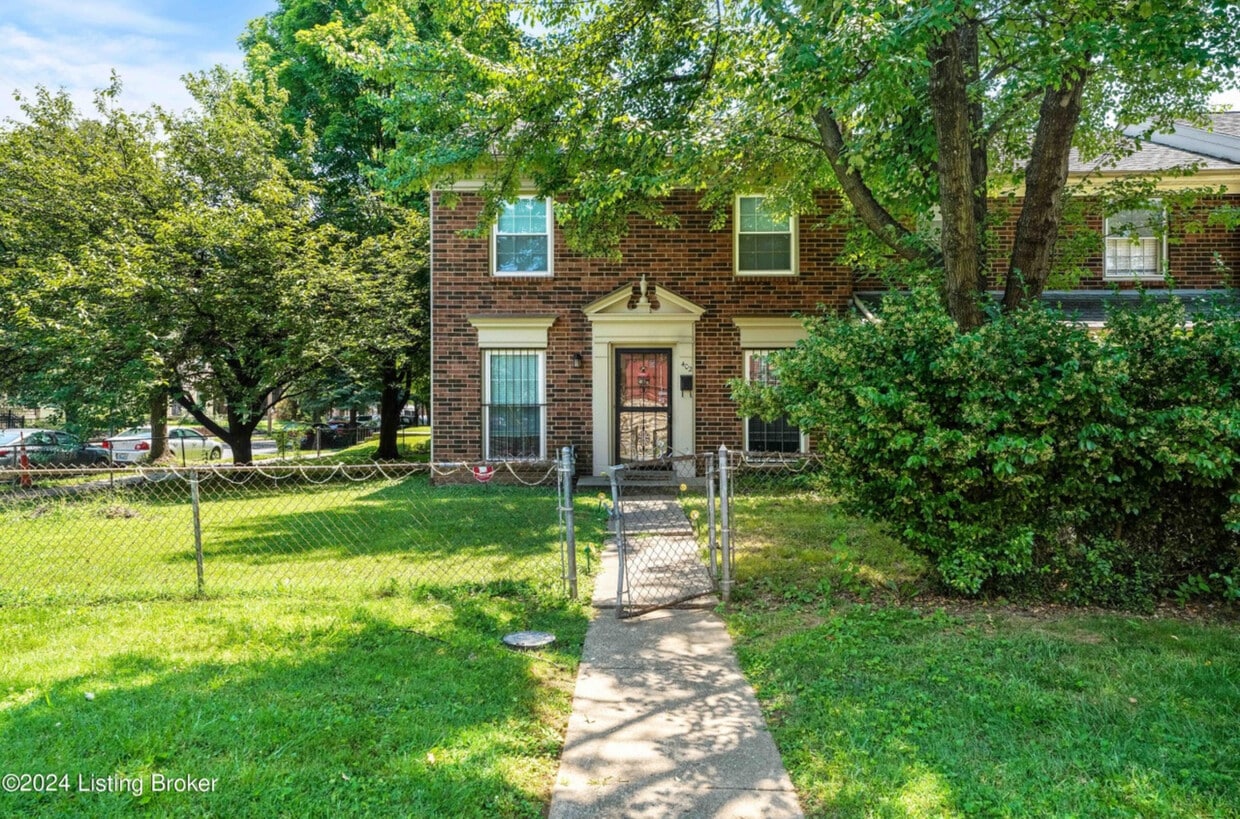 Foto principal - 402 W Hill St