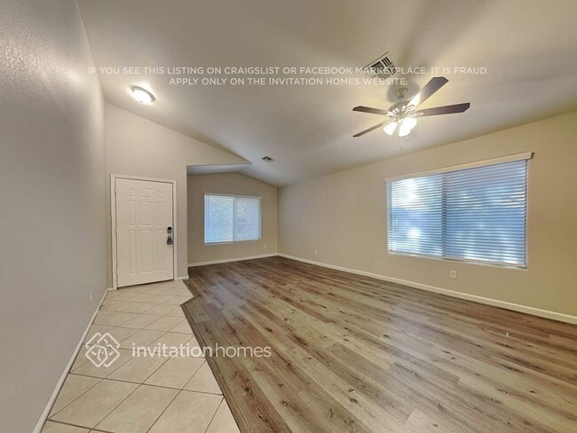 Building Photo - 832 N 166th Ln