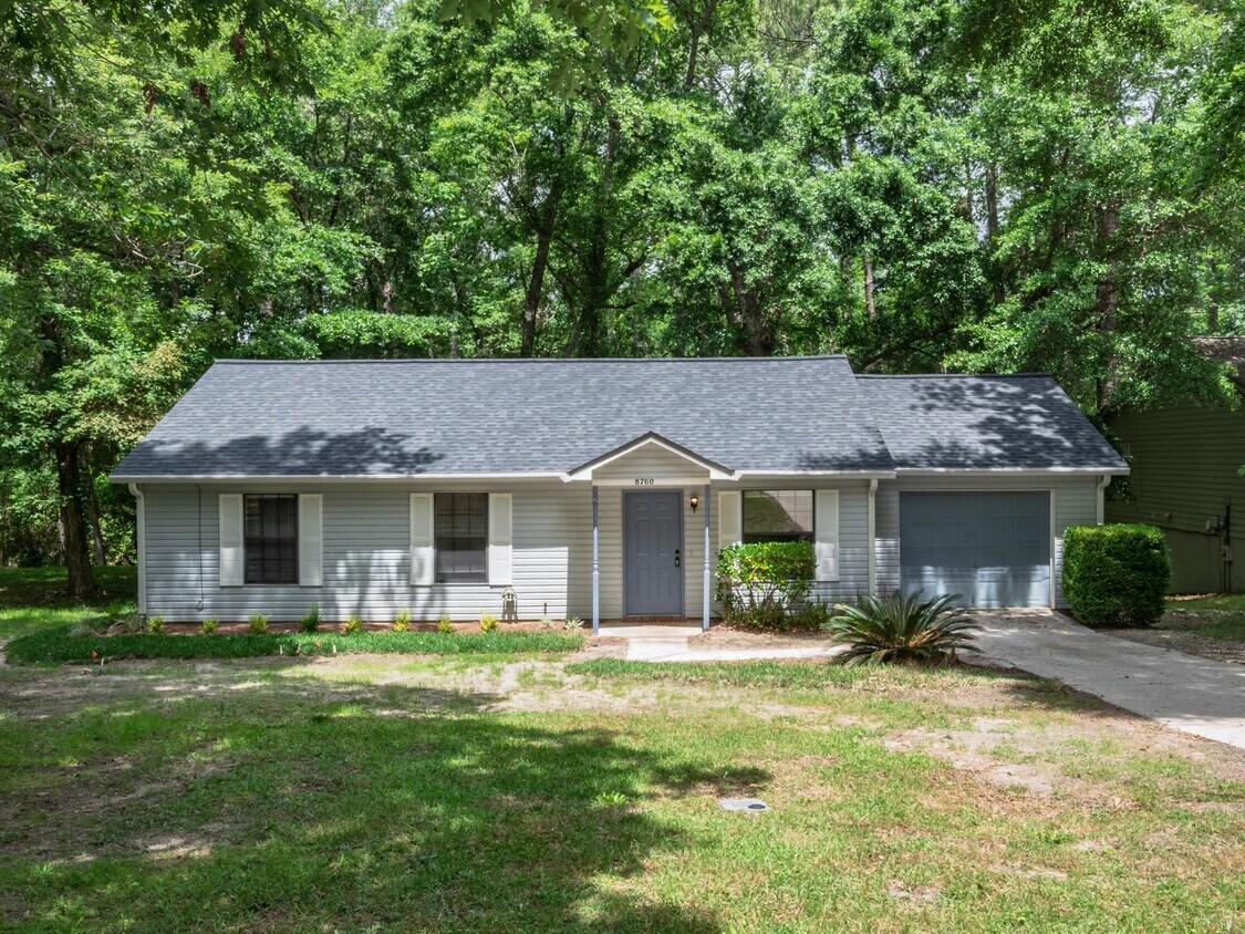Foto principal - 8760 Minnow Creek Dr