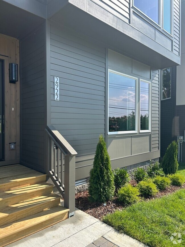 Building Photo - 2922 Stokers Ln