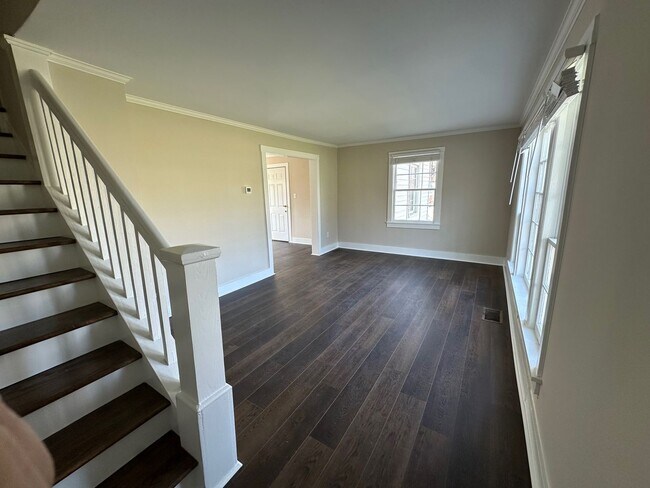 Building Photo - Old Hickory Village Duplex