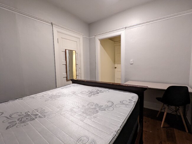 Foto del edificio - 934 S Lake St