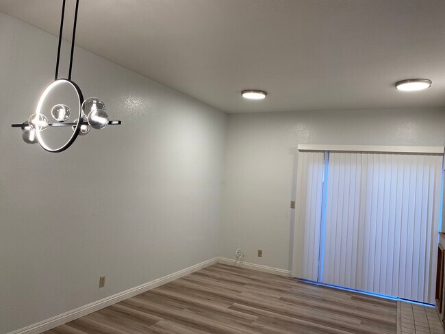 Building Photo - 47109 Benns Ter