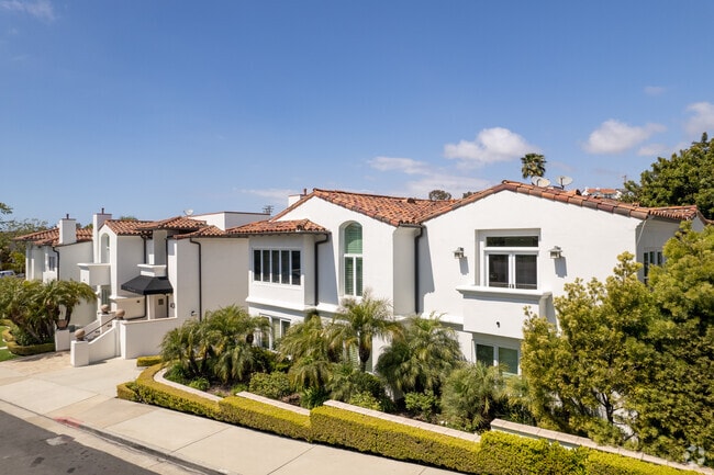 Building Photo - 401 Seaward Rd