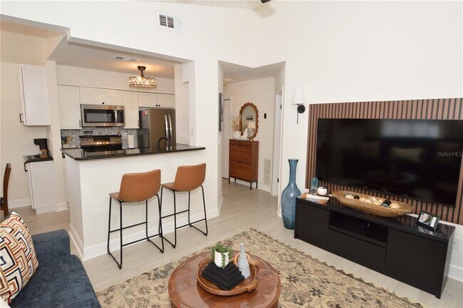 Building Photo - 8714 Mallard Reserve Dr