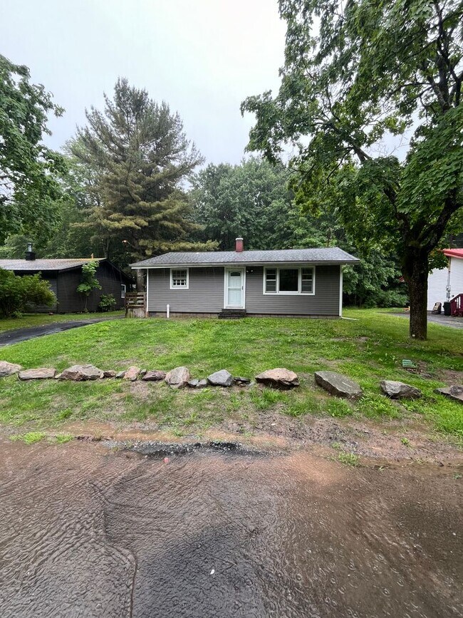 9 Morris Dr, Monticello, NY 12701 House Rental in Monticello, NY